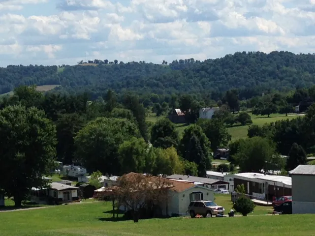 Jefferson Estates Picture 5