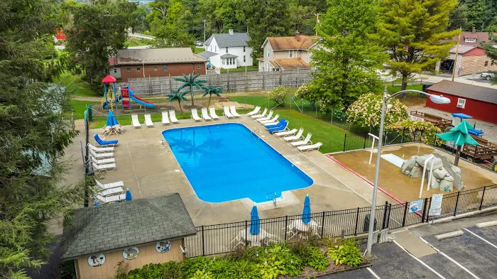 Yogi Bear's Jellystone Park Mill Run Picture 2