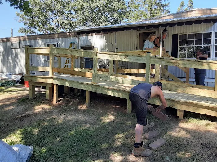 Dominion Mobile Home Village Picture 6