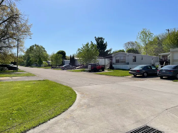 LondonAire Mobile Home Park Picture 2