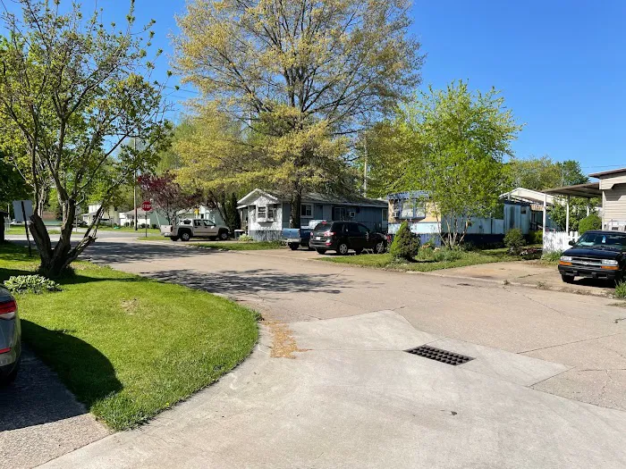 LondonAire Mobile Home Park Picture 4