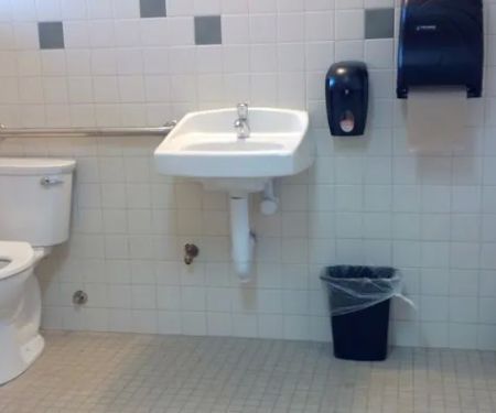 Umpqua Riverfront RV Park & Boat Ramp