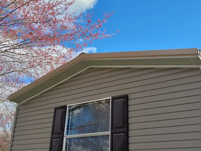 Madison City Mobile Home Community Picture 8