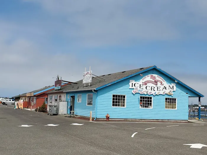 Salmon Harbor Marina Picture 2