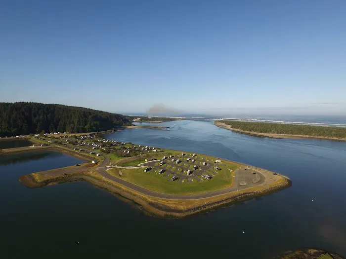 Salmon Harbor Marina Picture 10