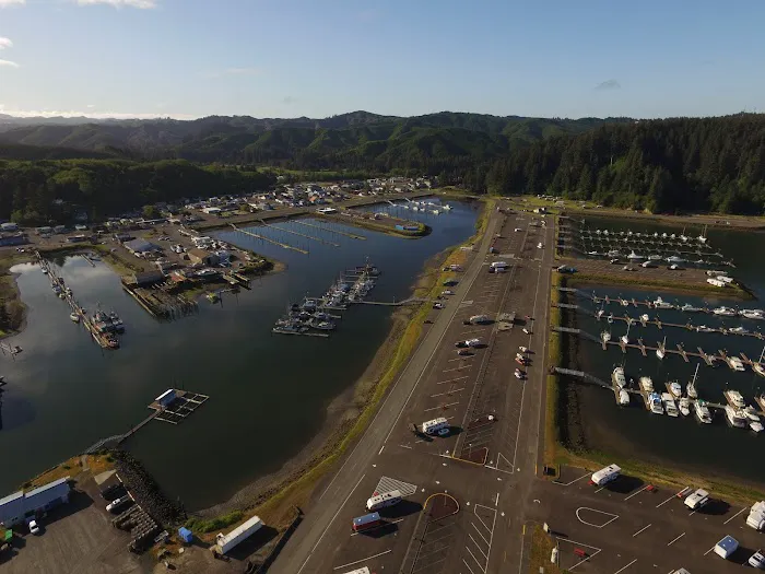 Salmon Harbor Marina Picture 3