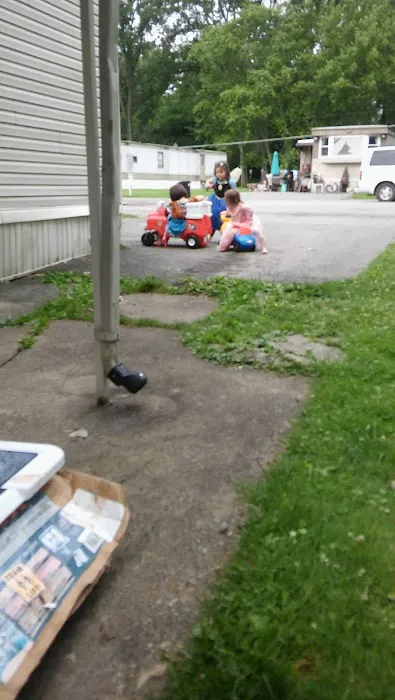 Greenfield Estates Mobile Park Picture 7