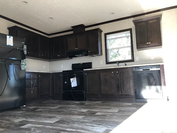 Woodland Hills MHC Picture 3