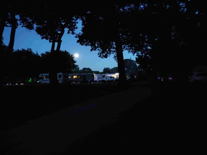 Gotta Getaway RV Park Picture 8