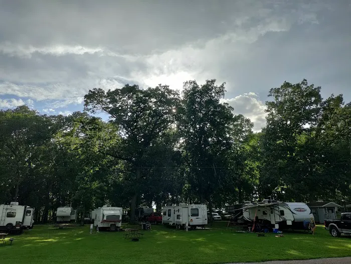 Gotta Getaway RV Park Picture 4