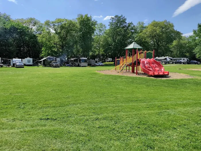 Gotta Getaway RV Park Picture 6