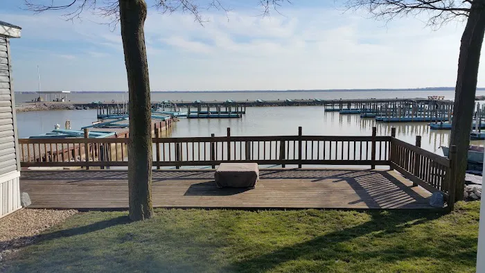 Plymouth Shore On The Bay Picture 5