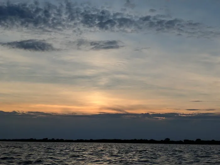 Plymouth Shore On The Bay Picture 2