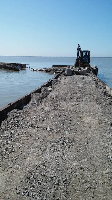 Plymouth Shore On The Bay Picture 7