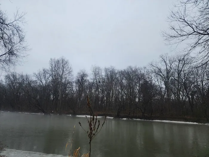 Pines and Quaker Mobile Home Park Picture 6