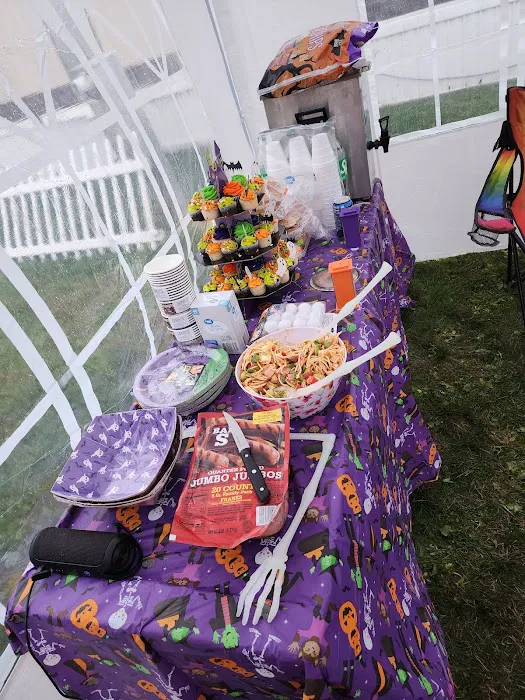 Pines and Quaker Mobile Home Park Picture 5