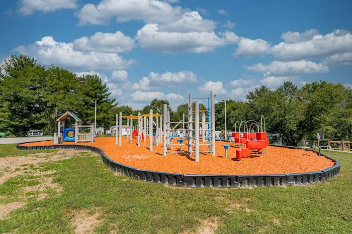 Independence Hill Pointe Mobile Home Park Picture 2