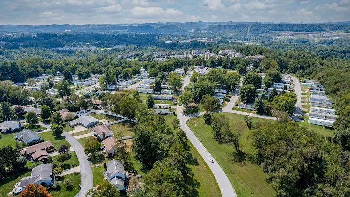 Independence Hill Pointe Mobile Home Park Picture 1