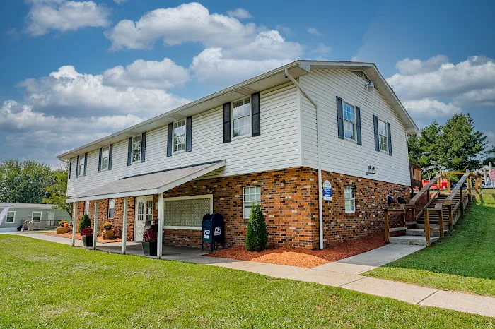 Independence Hill Pointe Mobile Home Park Picture 7