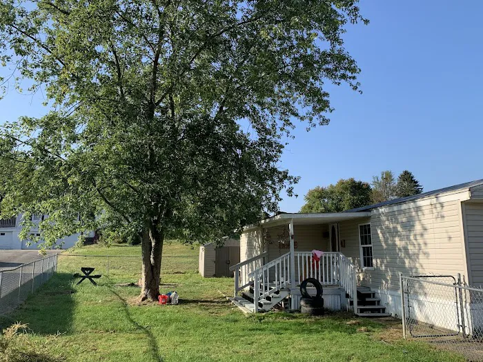 Huggins Mobile Home Park Picture 7