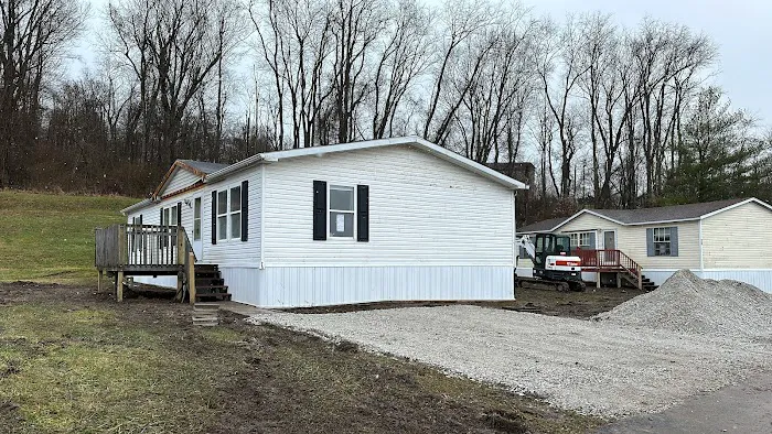 Huggins Mobile Home Park Picture 3