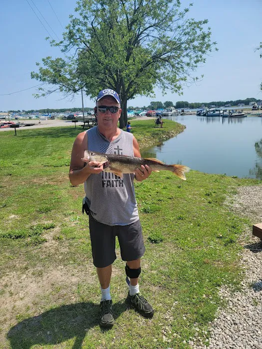 Harbor's Edge Picture 1