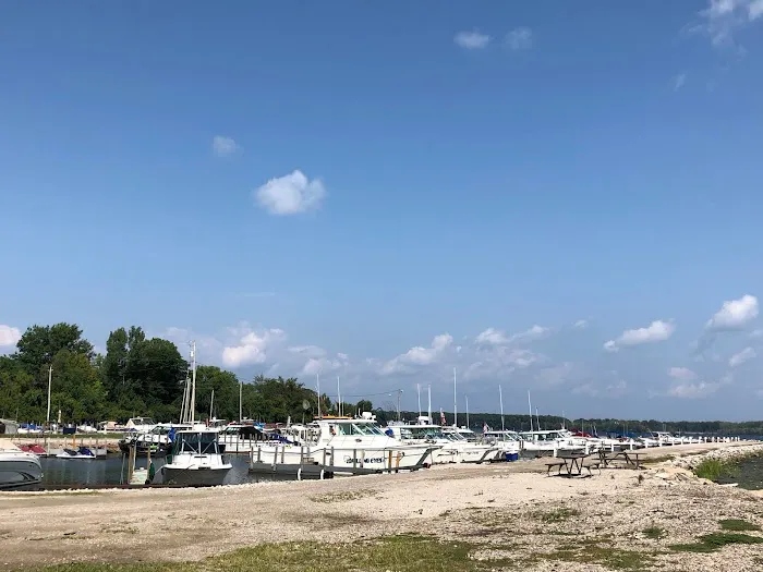 Harbor's Edge Picture 6