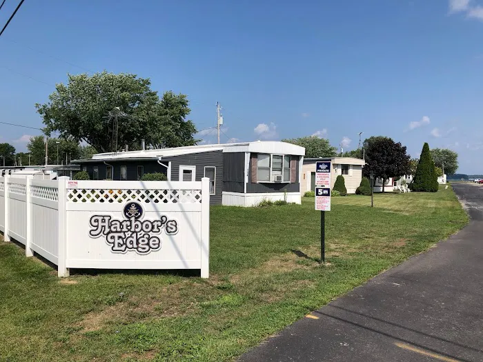 Harbor's Edge Picture 8