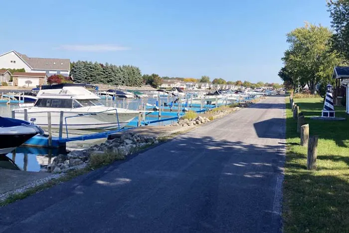 West Harbor Cove Pointe Picture 9