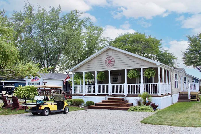 West Harbor Cove Pointe Picture 8