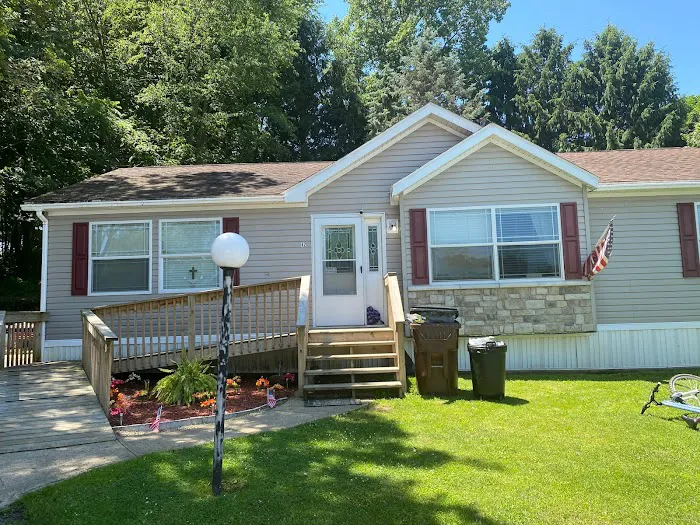 Lakeview Estates Manufactured Home Community Picture 1