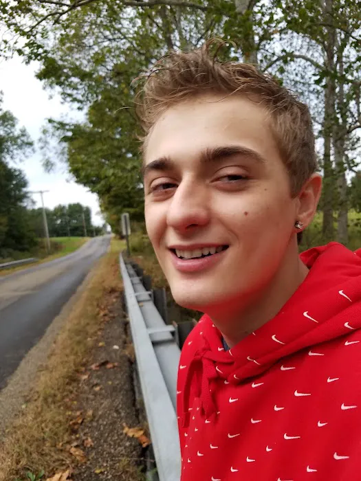 Cedar Creek Mobile Home Park Picture 9