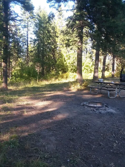Mission Mountain Campground Picture 5