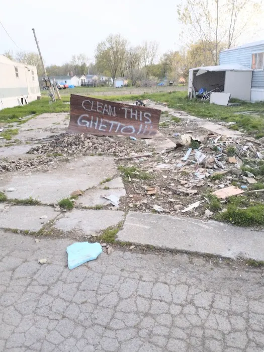 Edgewater Estates Picture 5