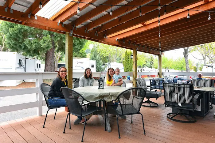 Sutherlin / Umpqua Valley KOA Holiday Picture 4