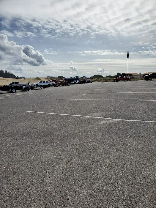 Umpqua Sand Camping Picture 5