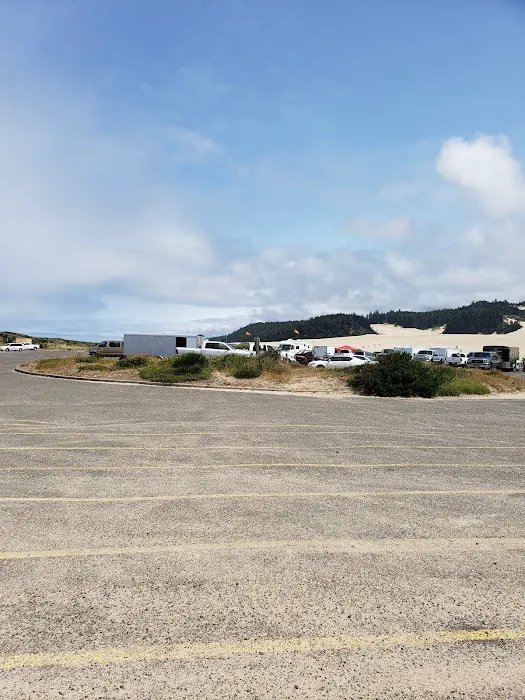 Umpqua Sand Camping Picture 6