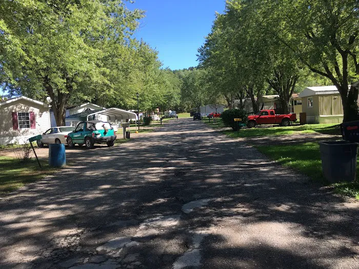 Rustic Acres Mobile Home Community Picture 3