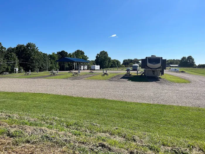 T&R RENTALS LLC (CAMPSITES) Picture 9