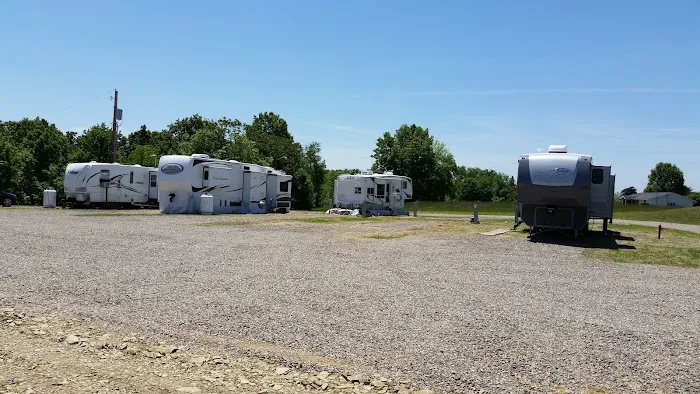 T&R RENTALS LLC (CAMPSITES) Picture 7