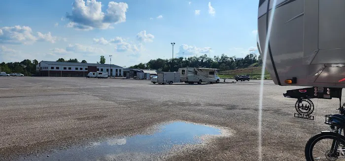 RV Parking at Mylan Park Picture 4