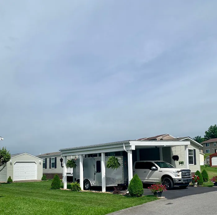 Bluegrass Village Pointe Mobile Home Park Picture 10