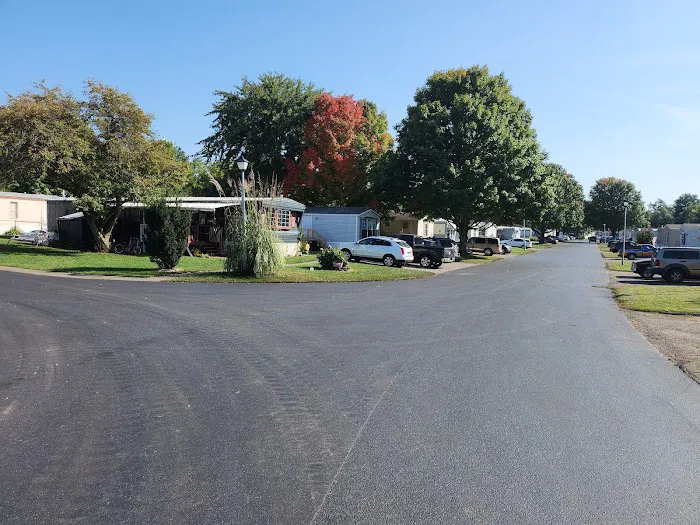 Colonial Village Picture 5