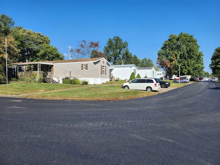 Colonial Village Picture 2