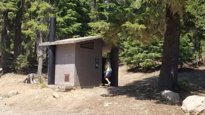 Summit Lake Campground Picture 2