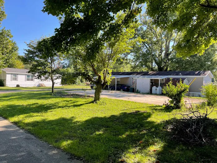 Colonial Terrace Picture 5