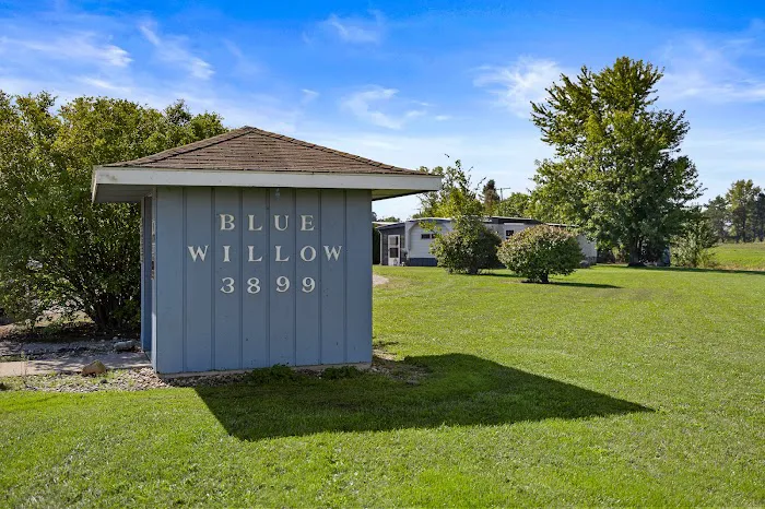 Blue Willow Mobile Home Park Picture 8