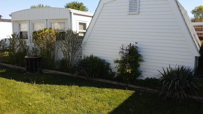 Clinton Mobile Home Resort Picture 9