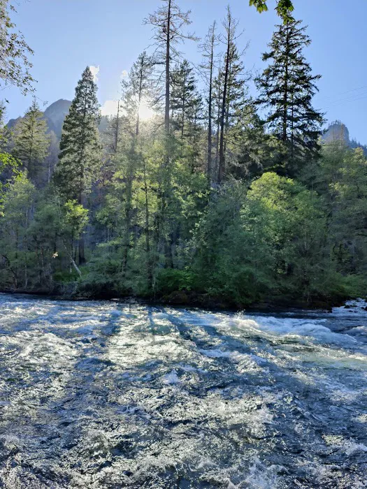 Boulder Flat Campground Picture 7