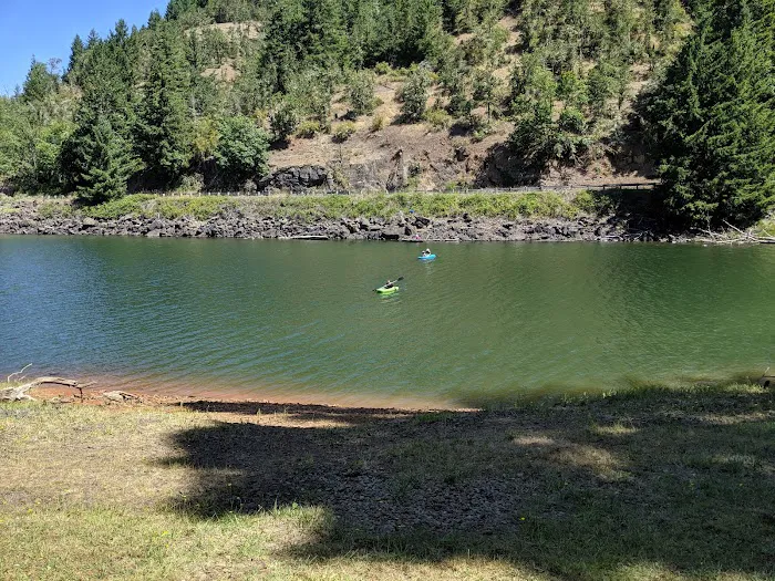 Cottage Grove RV Village Picture 9